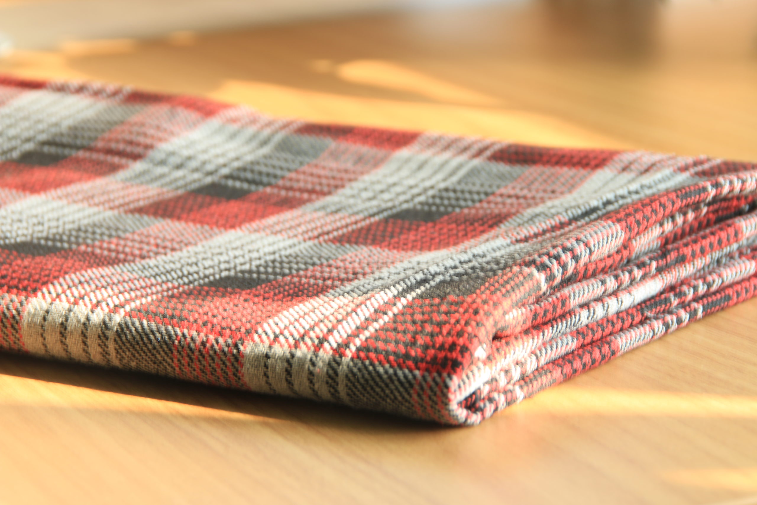 How is yarn dyed fabric made